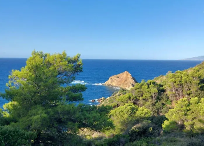 Isola Rossa Con Piscina Villa *